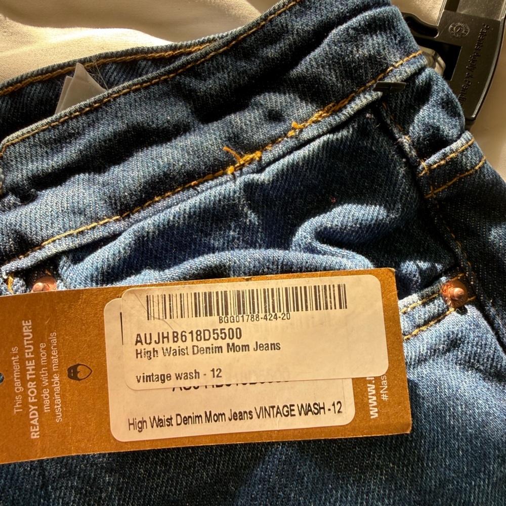 New Nasty Gal Mills Mom Denim Jeans size 8 - Picture 8 of 11